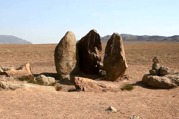 Oshaktas Steles in Altyn-Emel