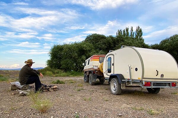 Altyn-Emel: Caravans