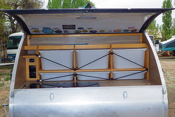 Алтын-Эмель: кемпинг