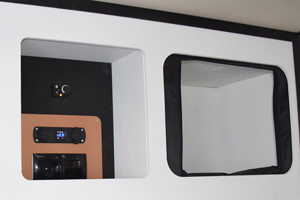 Алтын-Эмель: кемпинг