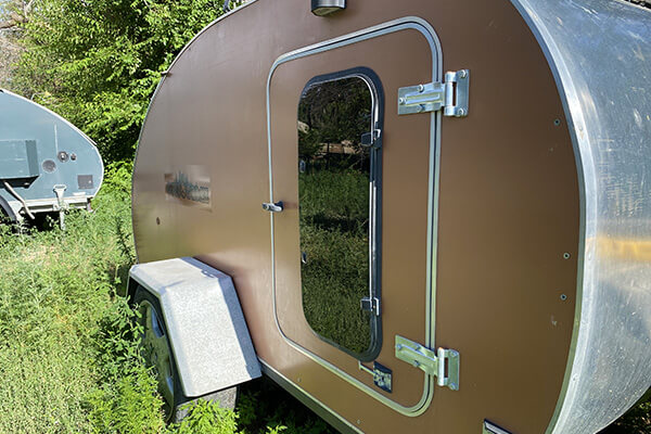 Алтын-Эмель: кемпинг