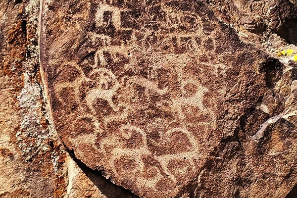 Петроглифы Архарлы